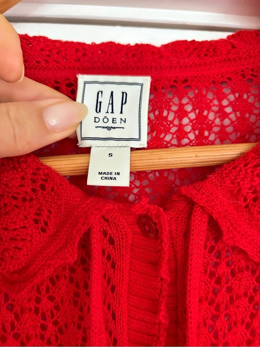 GAP 100% Cotton Pointelle Cardigan Red Size Small - Picture 6 of 7